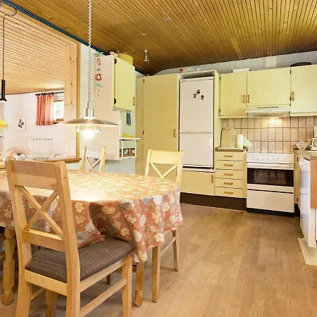 Feriehus Holiday Rorhvenevej Bøtø By