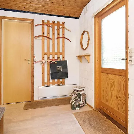Feriehus Holiday Rorhvenevej Bøtø By